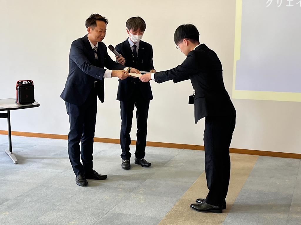 入社式